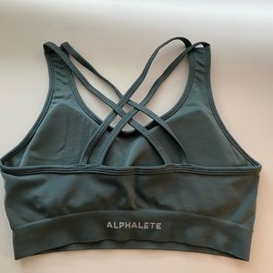 Alphalete Ozone sports bra. M. NWOT